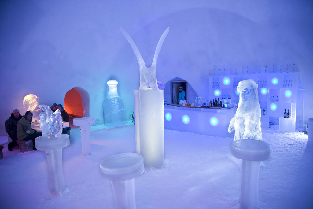 Glass Resort โรวานิเอมิ ภายนอก รูปภาพ